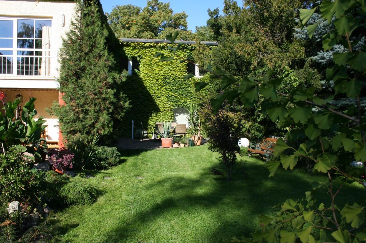 Linderhof - Ferienwohnung Berlin