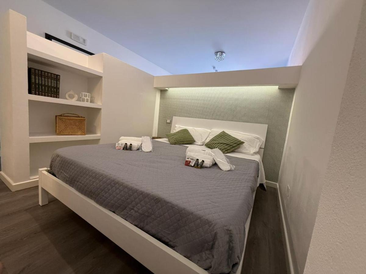 One-Bedroom Apartment with Terrace