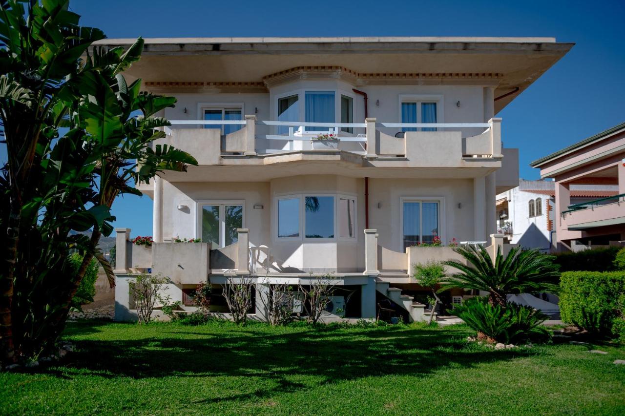 Ermes - Ferienwohnung Avola