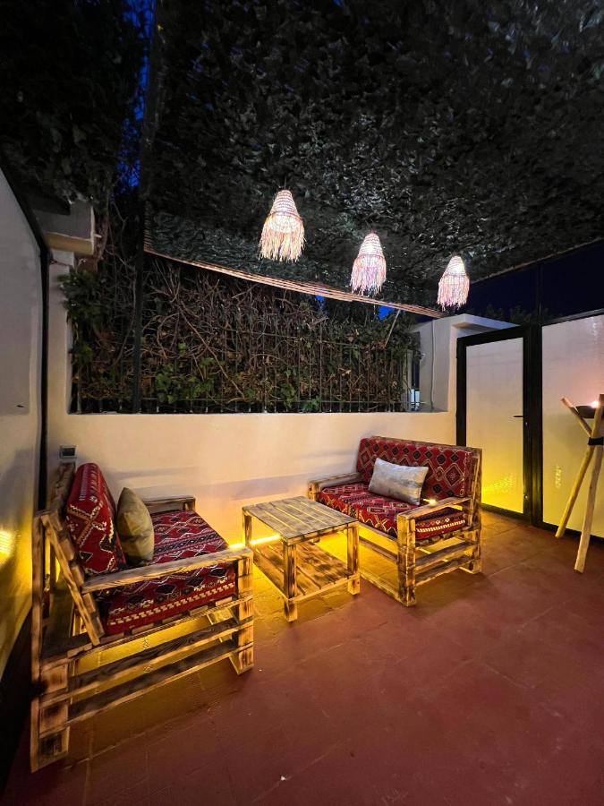 Villa 3 Corniche, Charming Seaside Villa with Jacuzzi, Carrousel Mall Rabat - B&B Rabat