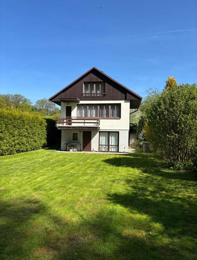 Chata Roda s vnitřní saunou - B&B Rabyně