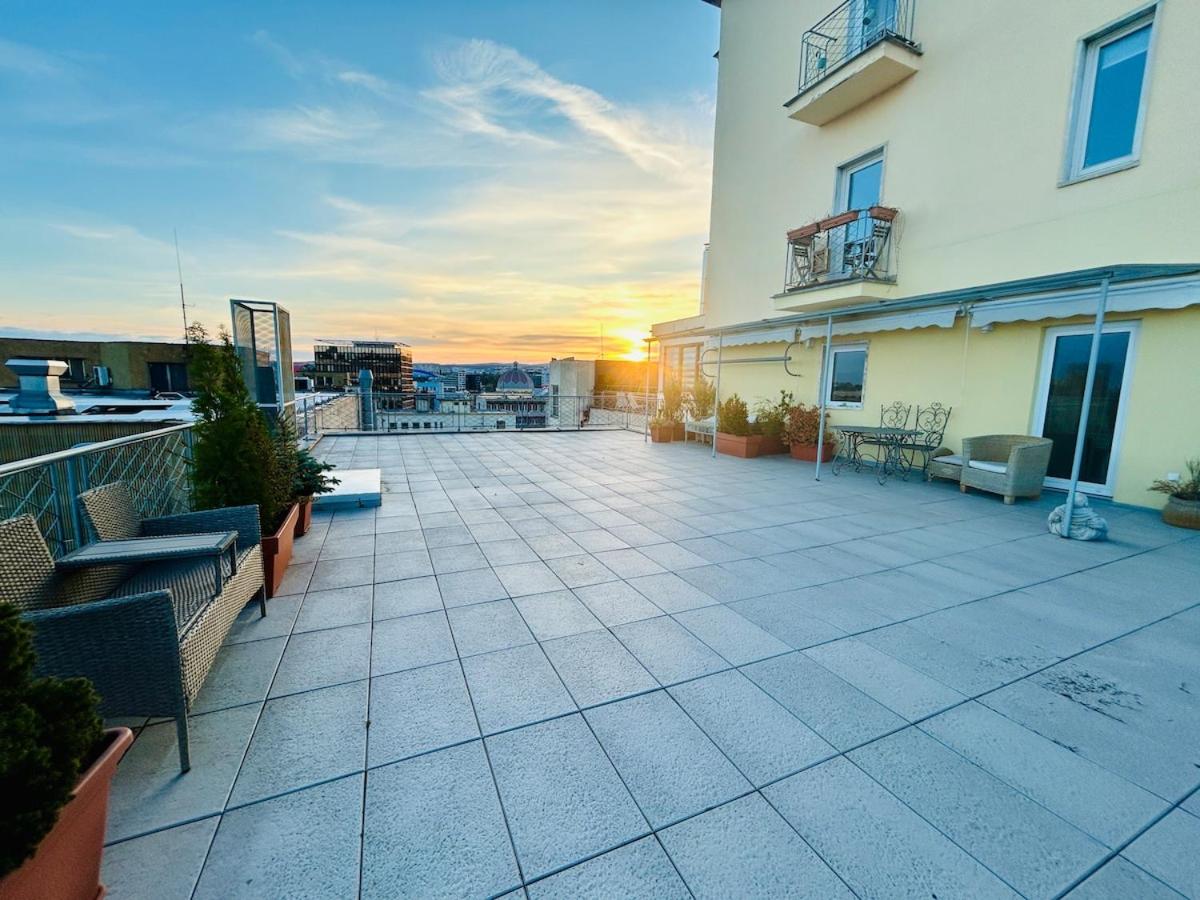 Luxury apartment in the heart of Košice - B&B