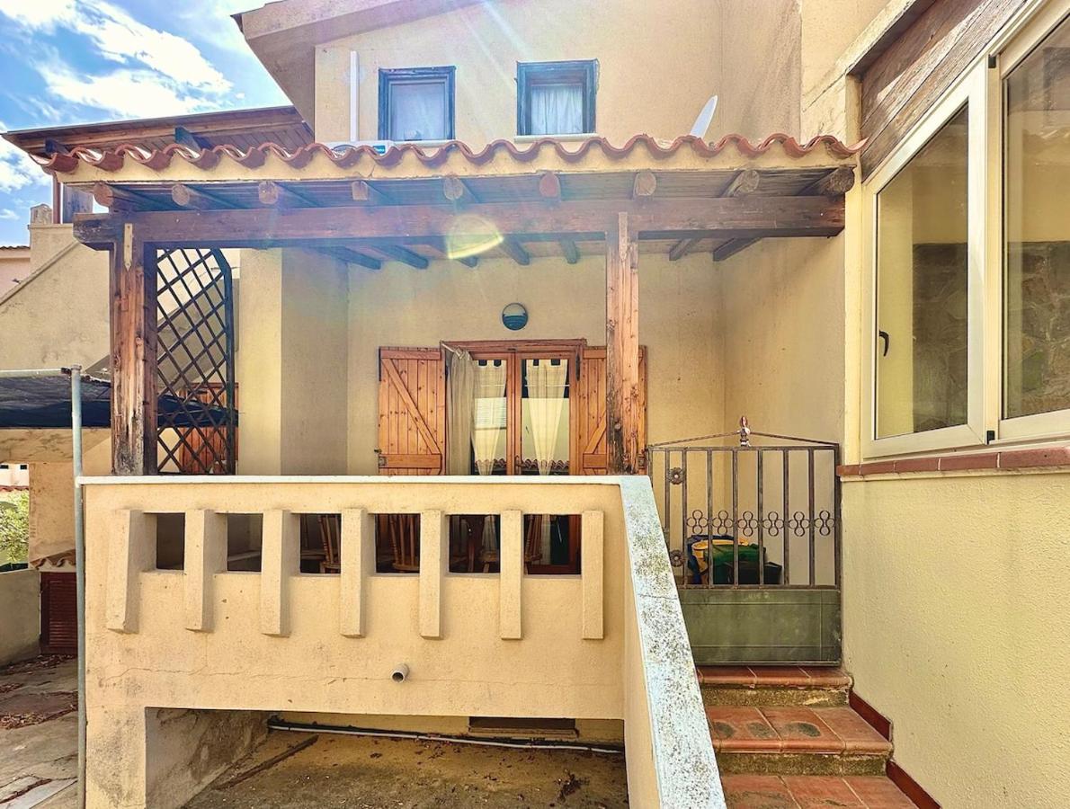 Casa Vacanze Porto Ainu - B&B Tanaunella