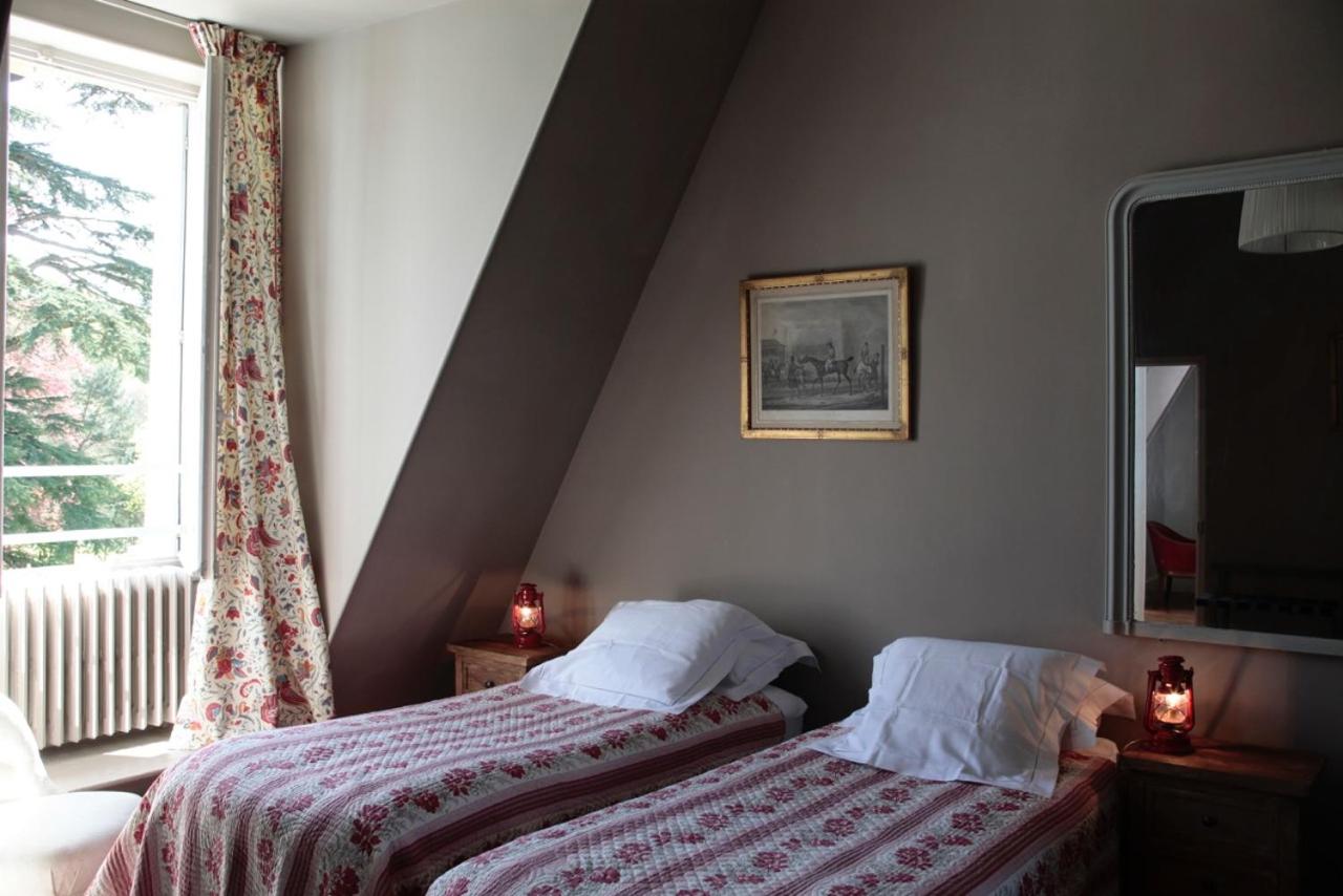 Twin Room Center