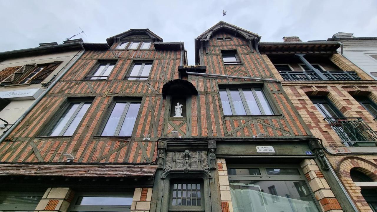 VILLA-AUDEMER - "BELLEVUE" centre-ville Pont-Audemer proche Honfleur - B&B Pont-Audemer