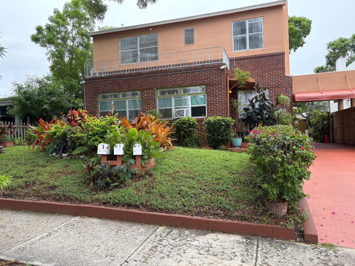 Palm Beach Mermaid - Bed and Breakfast West Palm Beach