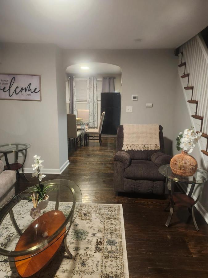 Comfy & Cozy - B&B East Lansdowne