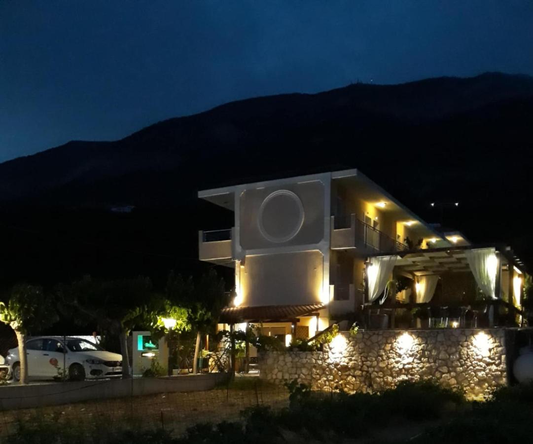 Christina Studio's - B&B Lourdata