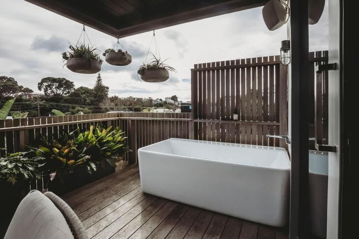 Desirable on Devon - award-winning luxury in CBD - B&B