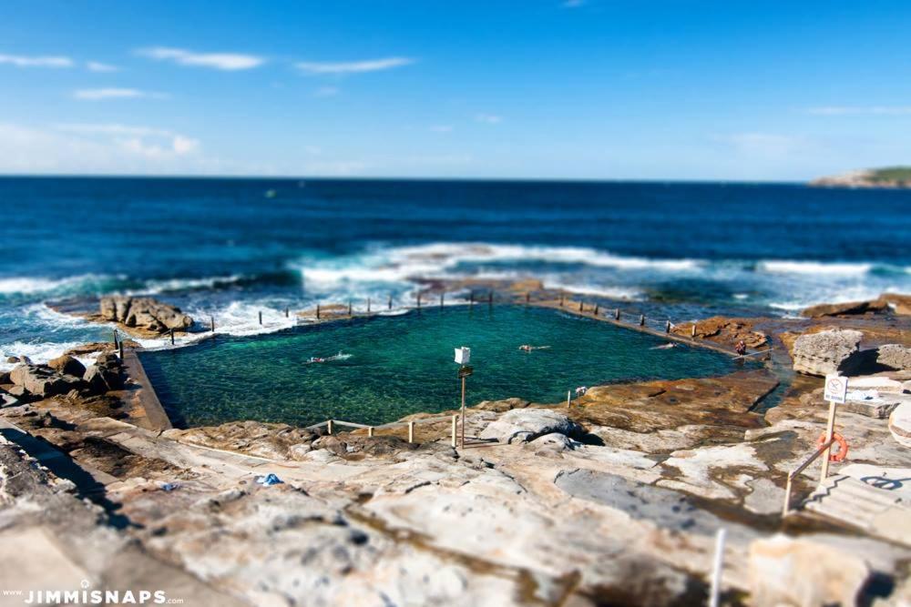 Beach-side cottage with the pool North Maroubra close to Coogee - B&B