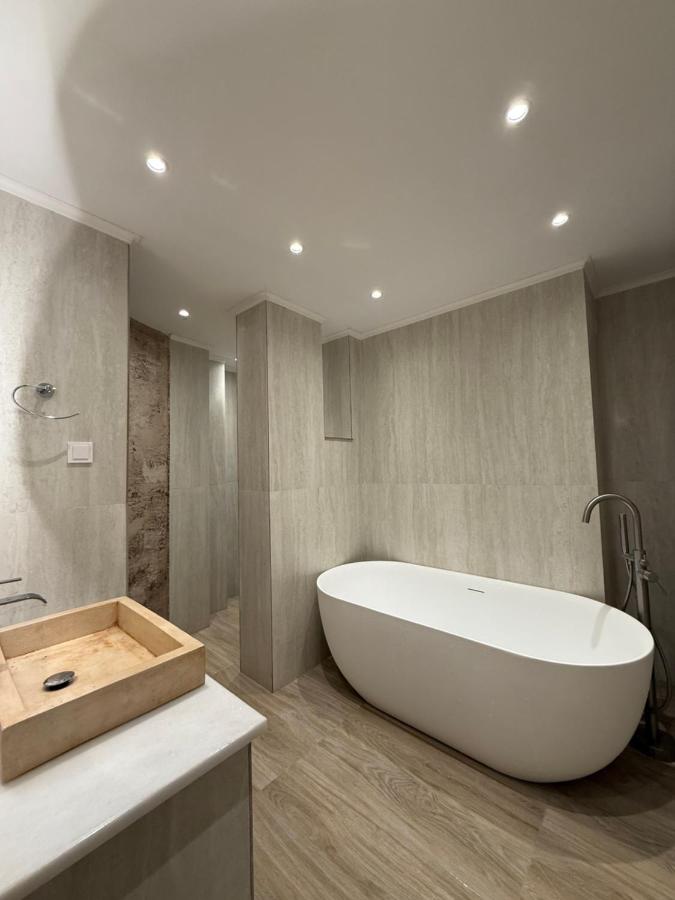 Kosnian Villa - Ferienwohnung Zipári