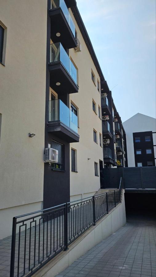 Apartman Mima - Bed and Breakfast Inđija