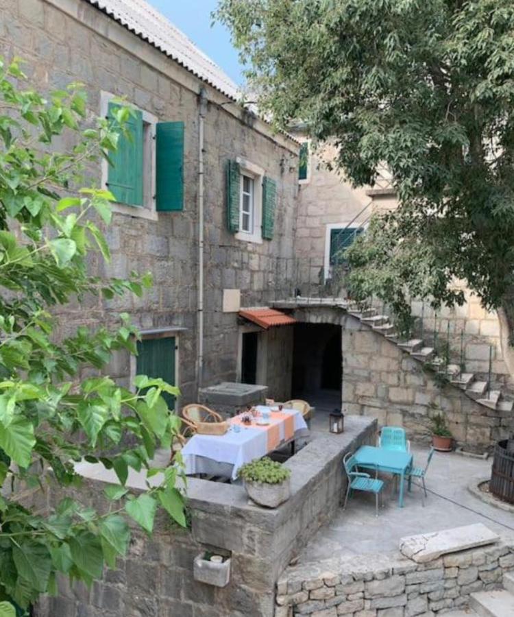 Boive - kuca za odmaranje - B&B Brela