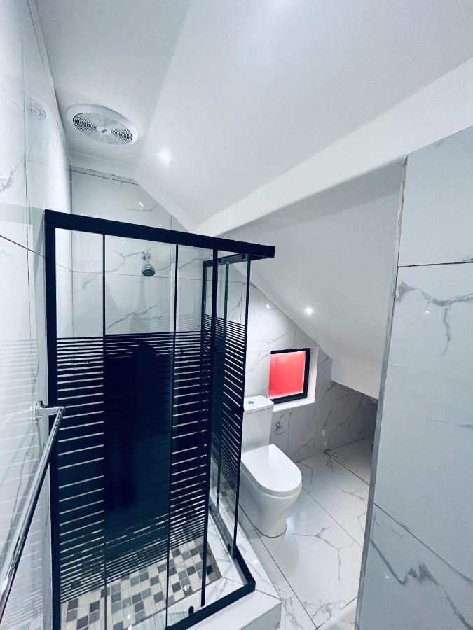 Deluxe Family Suite