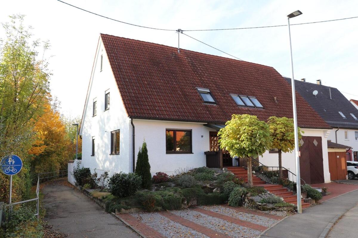 Large, modern family-friendly 4-room apartment - B&B Kirchheim unter Teck