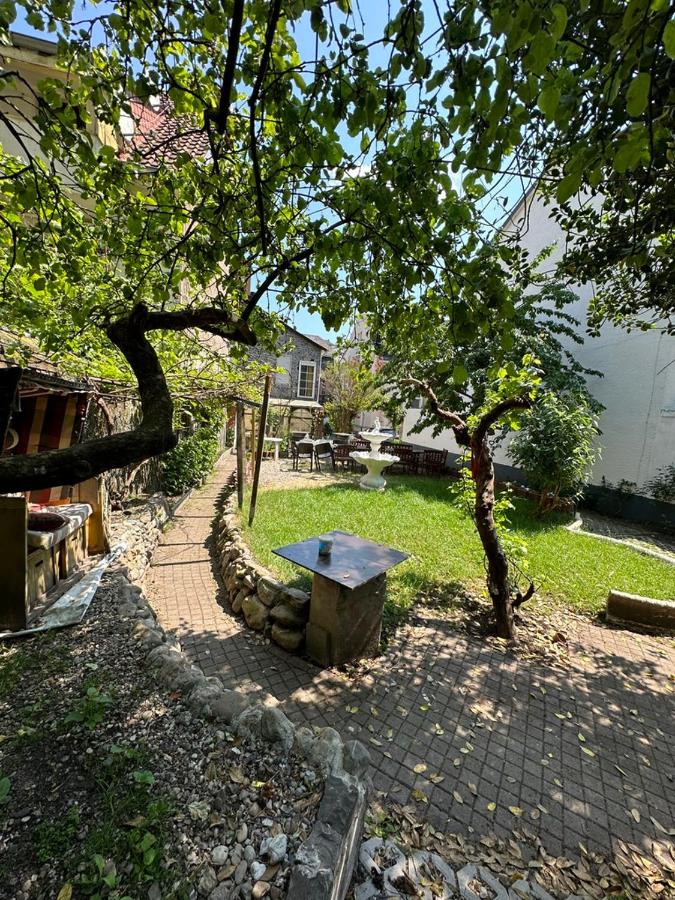 APARTMENT Wohnung 1 ZKB 2 Betten Zentral Idar Oberstein - Chambres d'hôtes Idar-Oberstein