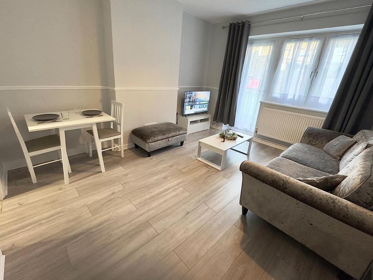Modern 2-Bed Apartment in Greenwich - B&B London