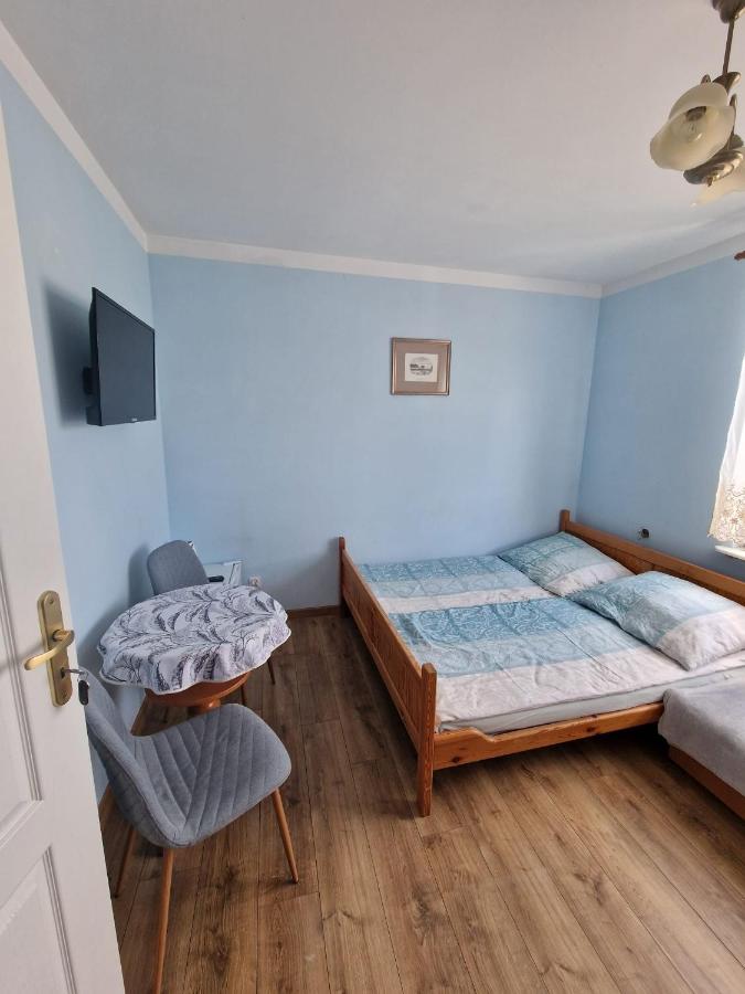 Chambre Triple avec Salle de Bains Privative