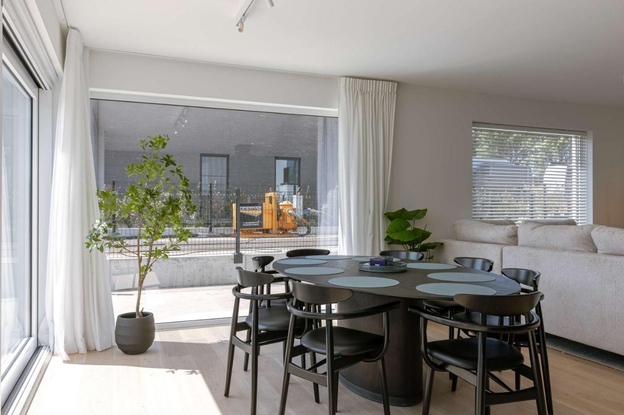 Huswell - Family Villa with Terrace and Parking - Chambres d’hôtes De Haan