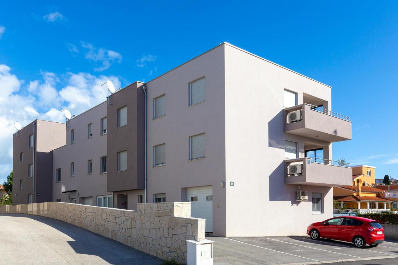 Apartamento con terraza