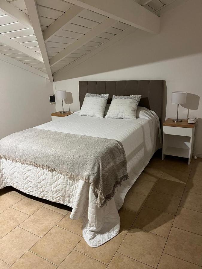 Estudio Los Tilos II - B&B Tandil