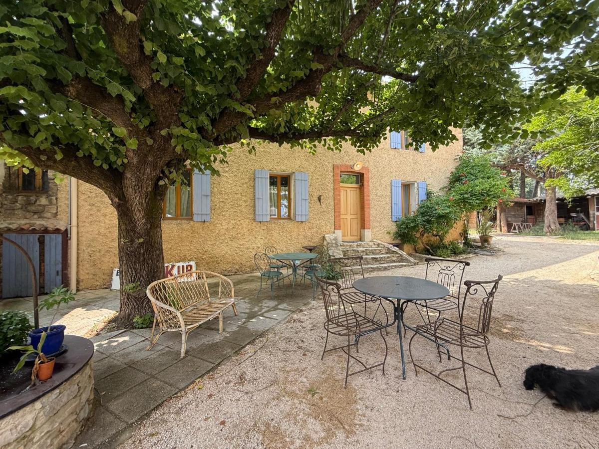 Le Clos des Pigières le Gîte de la Pierre a eau - B&B