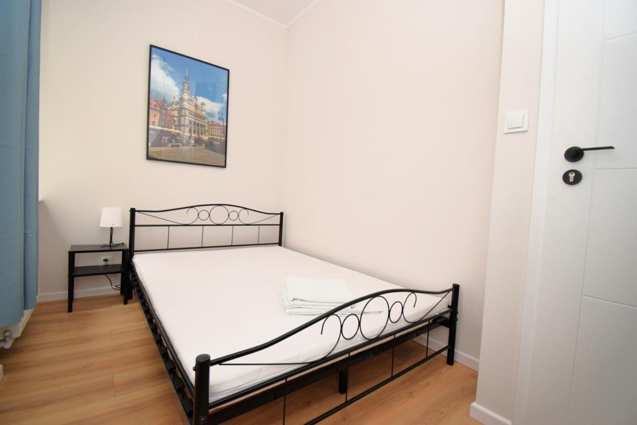 Single Room with Shared Bathroom