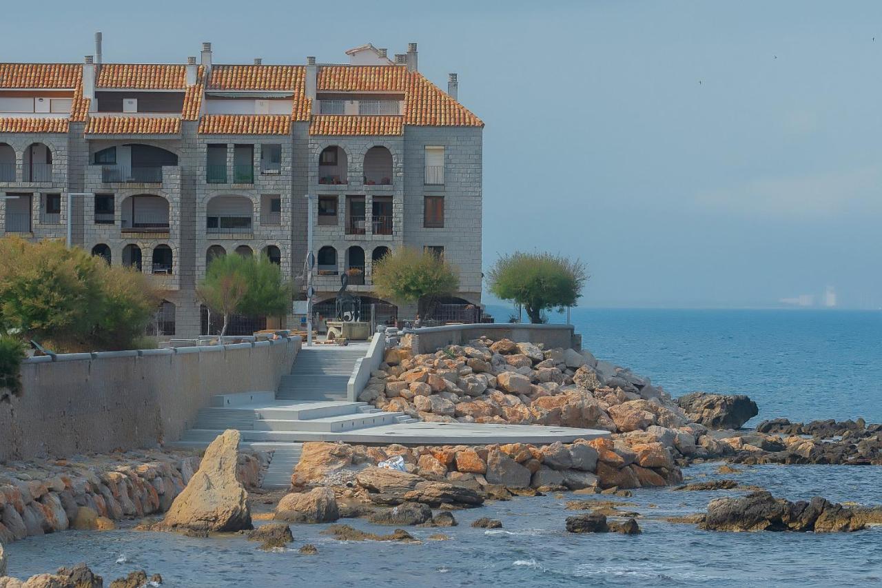 WELCS APARTAMENTO 253 EMP junto al mar - Bed and Breakfast l'Escala