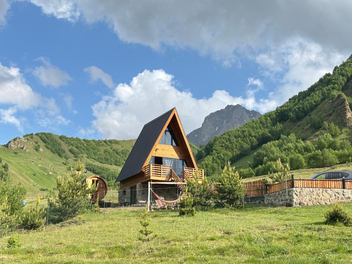 Heart of Mountains Escape - B&B
