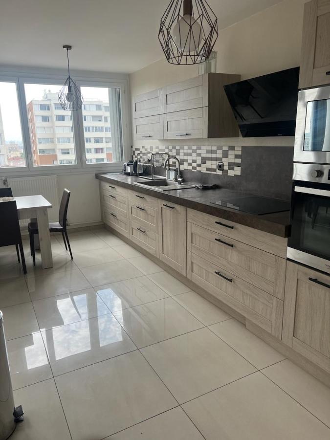 Moderne 3 Pièces proche métro et tram - B&B Villeurbanne