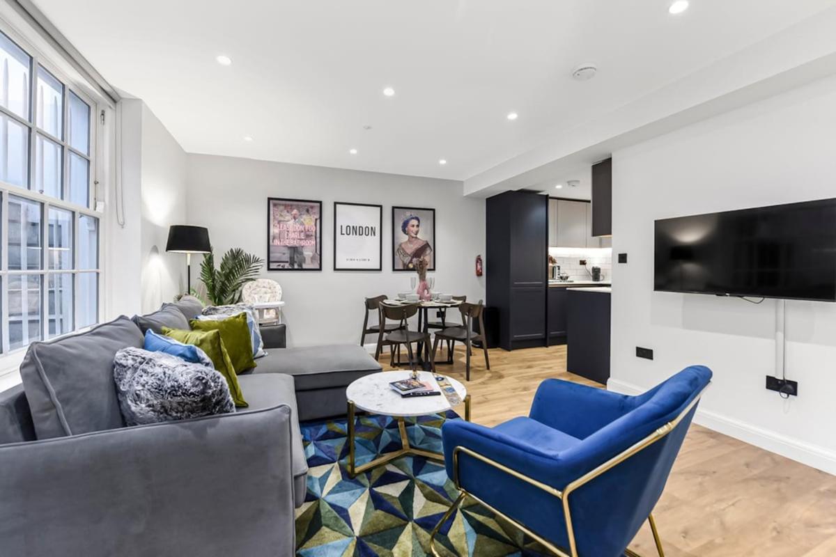 2BR Flat with Chic London Flair - B&B