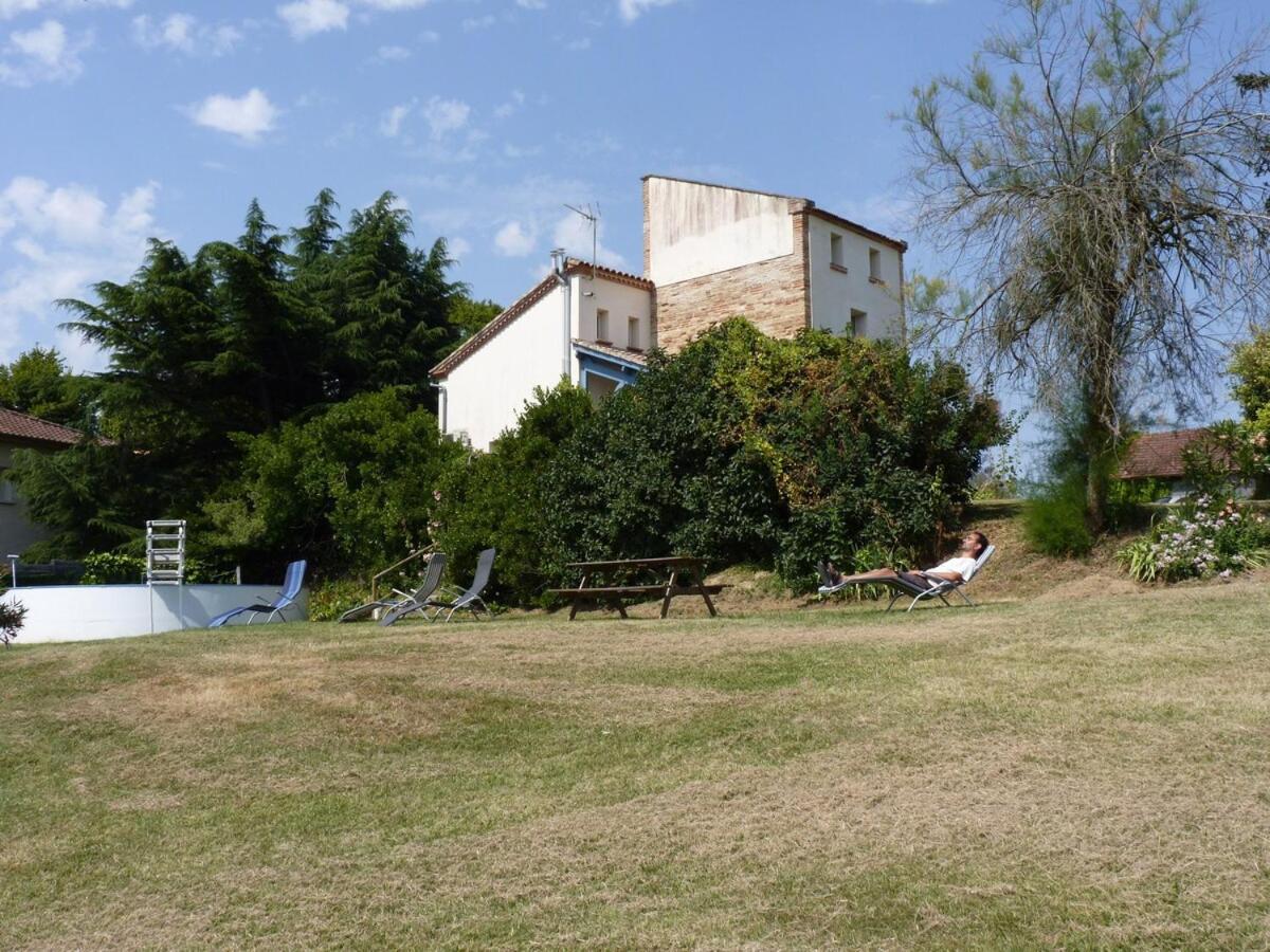 Gite le pigeonnier du figue-haut avec piscine privée à durfort lacapelette - Chambres d'hôtes Durfort