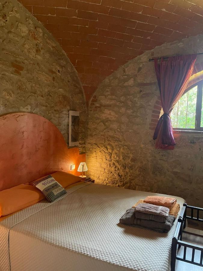 Double or Twin Room with Private Bathroom