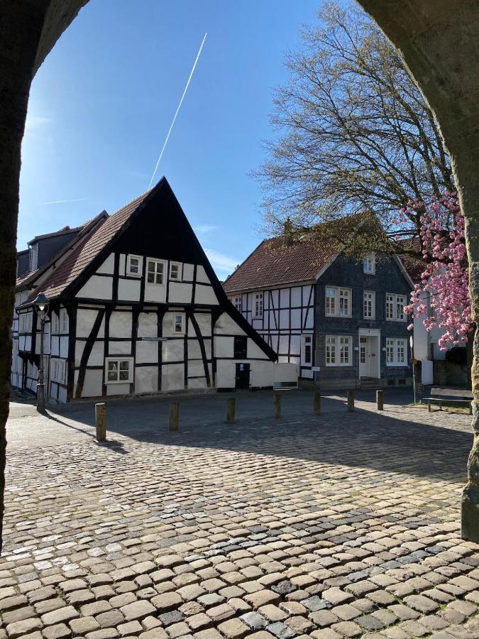 Torwächterhaus - Fachwerkidylle mit 2 Parkplätzen - Bed and Breakfast Soest