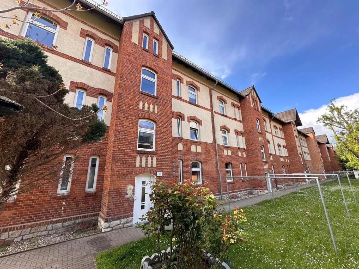 Luvonio Apartments - modern & zentral mit WLAN, 55 Zoll Smart TV & DeLonghi Kaffeeautomat - Chambres d’hôtes Magdebourg
