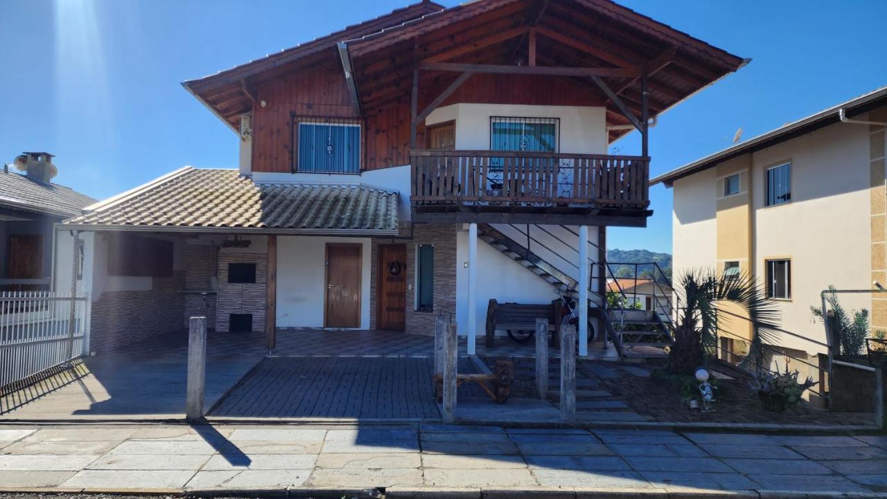 Hospedaria Klagemberg - Chambres d’hôtes Treze Tílias