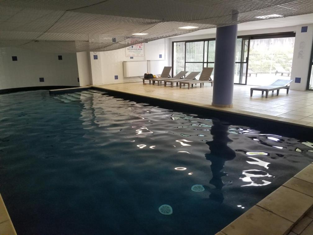Appartement cosy centre Uzès, parking gratuit, piscine - B&B Uzès