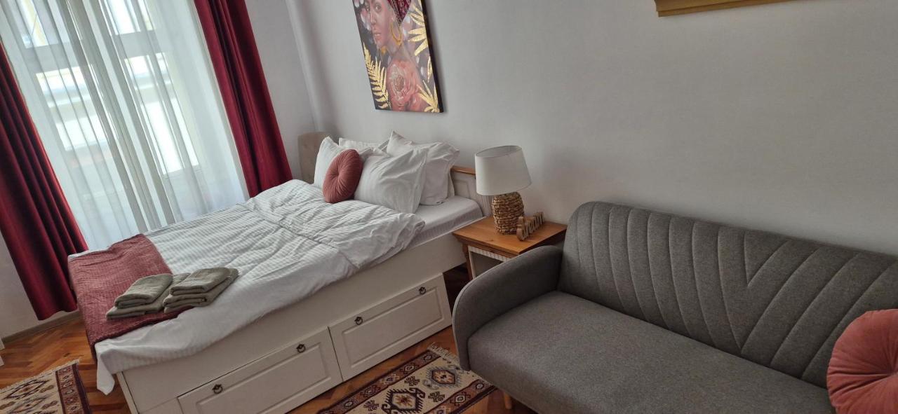 Grand Plaza Iedera 3 apartment - B&B Sibiu