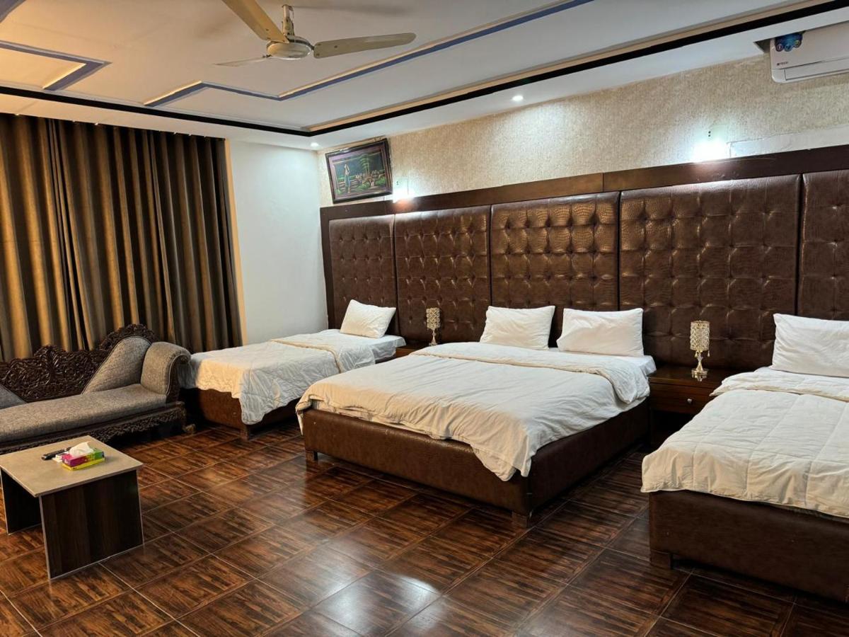 Deluxe Family Suite