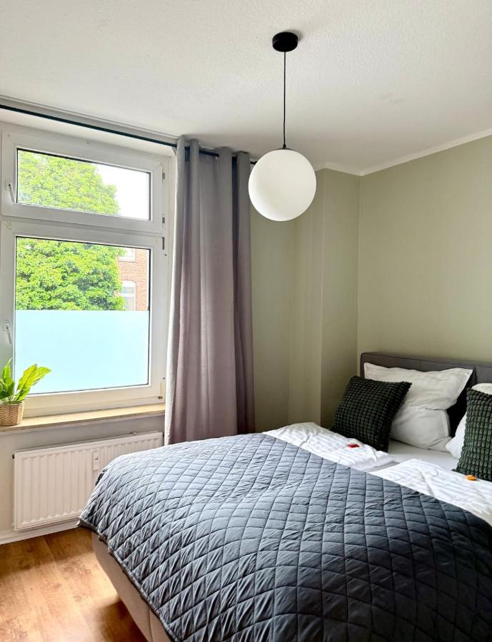 Altbautraum nah DDorf Köln 2 Zimmer 3 Gäste NEU - B&B Wuppertal
