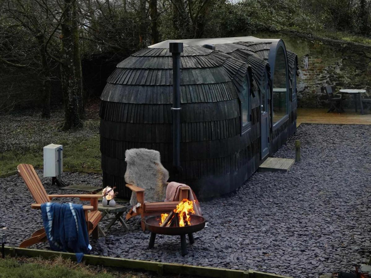 Luxury Eco Cabin with Sea Views - B&B Amlwch