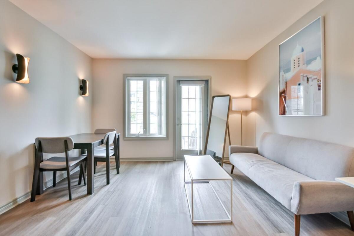 King Studio Suite heated Pool and Sauna - B&B
