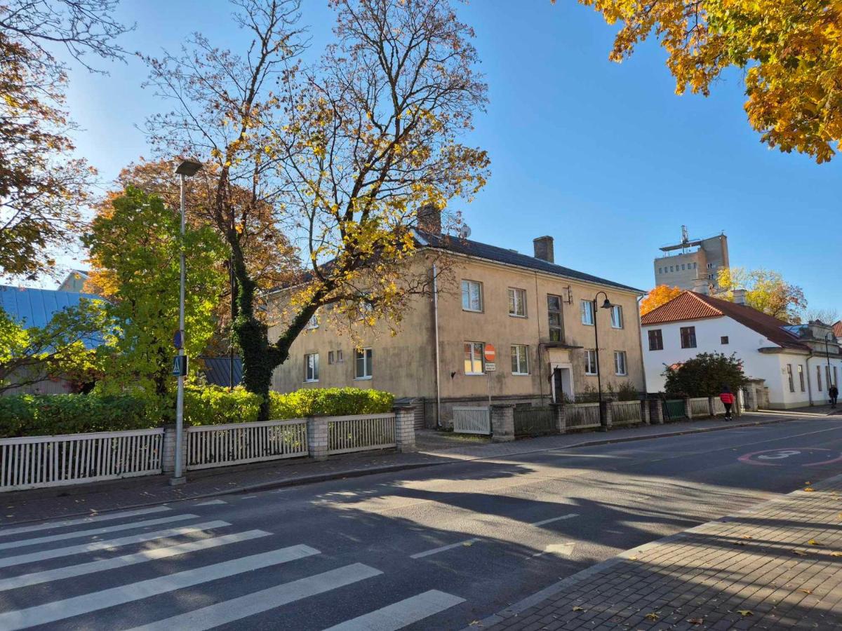 Kuressaare Kesklinna Korter - B&B