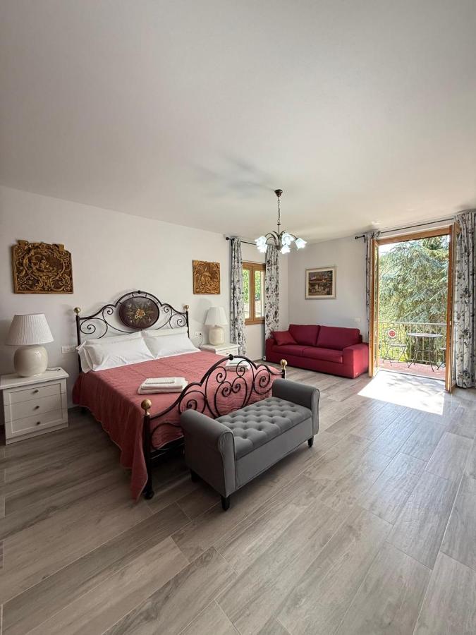 Quadruple Room with Private Bathroom