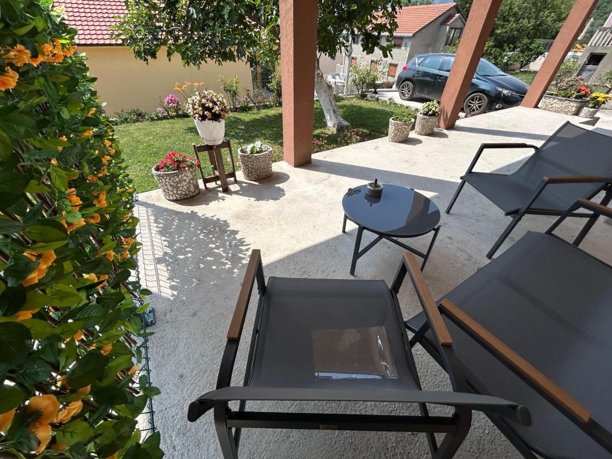 Vista Boka New Luxury Apartment in Kotor - B&B