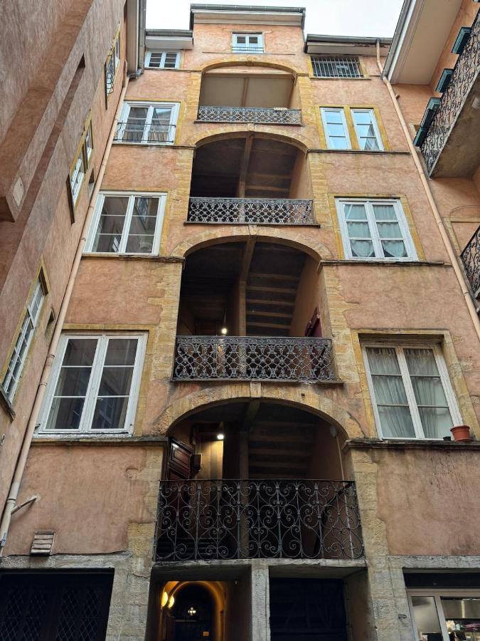 L étoile du Vieux Lyon Climatisé Netflix - B&B Lione
