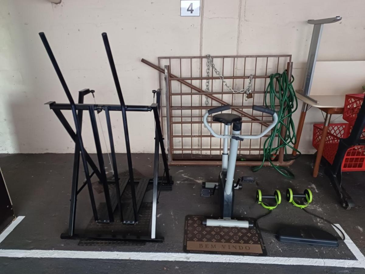 Apart próximo a Unimed de 2 quartos com 2 AR, mini-Academia e garagem no Centro-sul - B&B