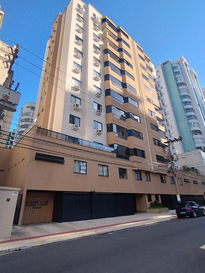 Apartamento Charmoso a 200 metros da Praia Balneário Camboriú - B&B