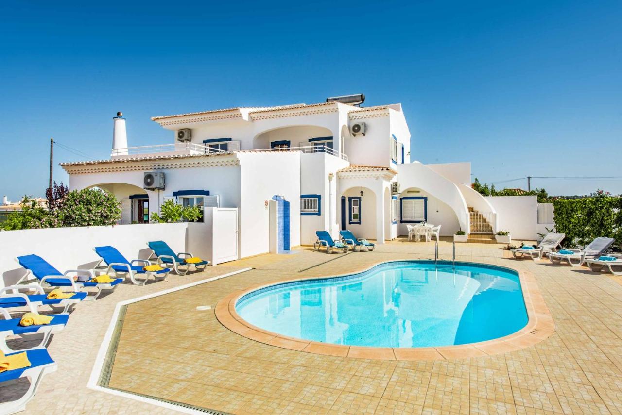 Villa Dois Pinheiros - B&B