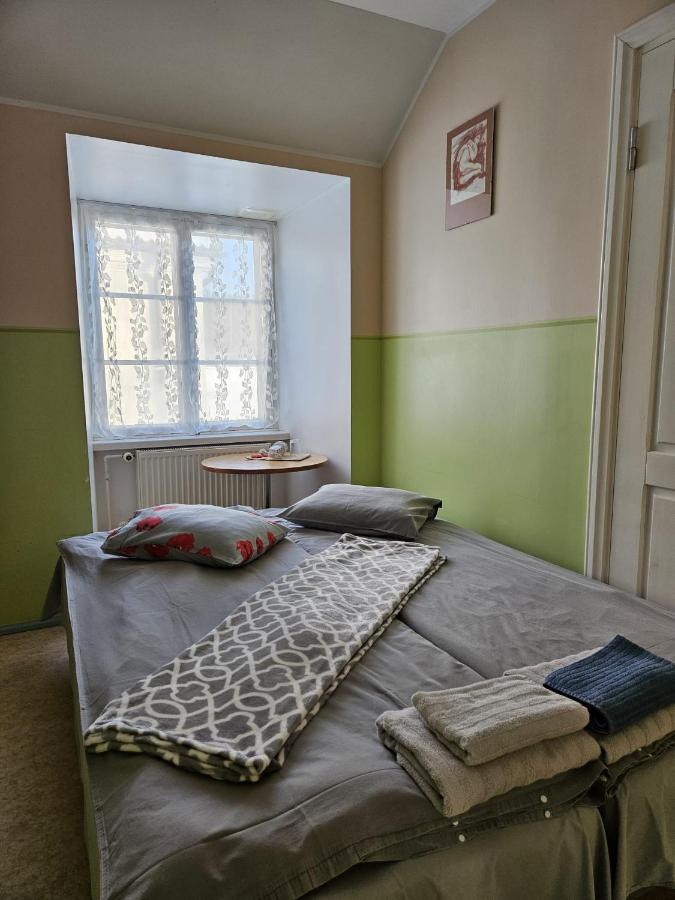 Camera Budget Doppia con Letti Singoli